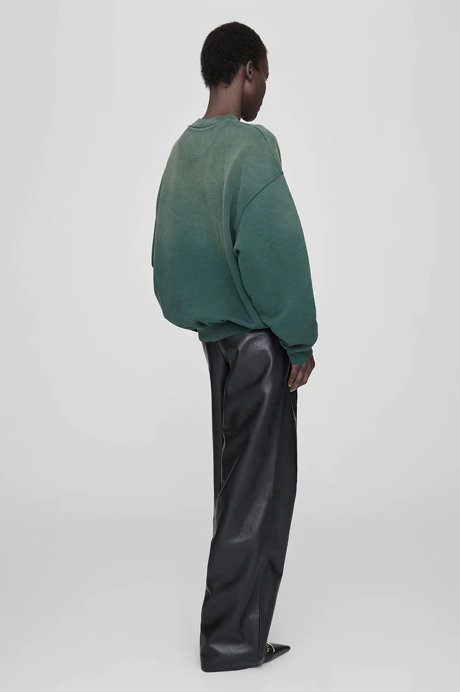 Jaci Sweatshirt – Penfield Collective