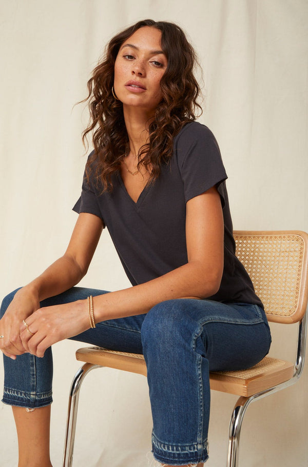 V Neck Tee Clothing AMO   