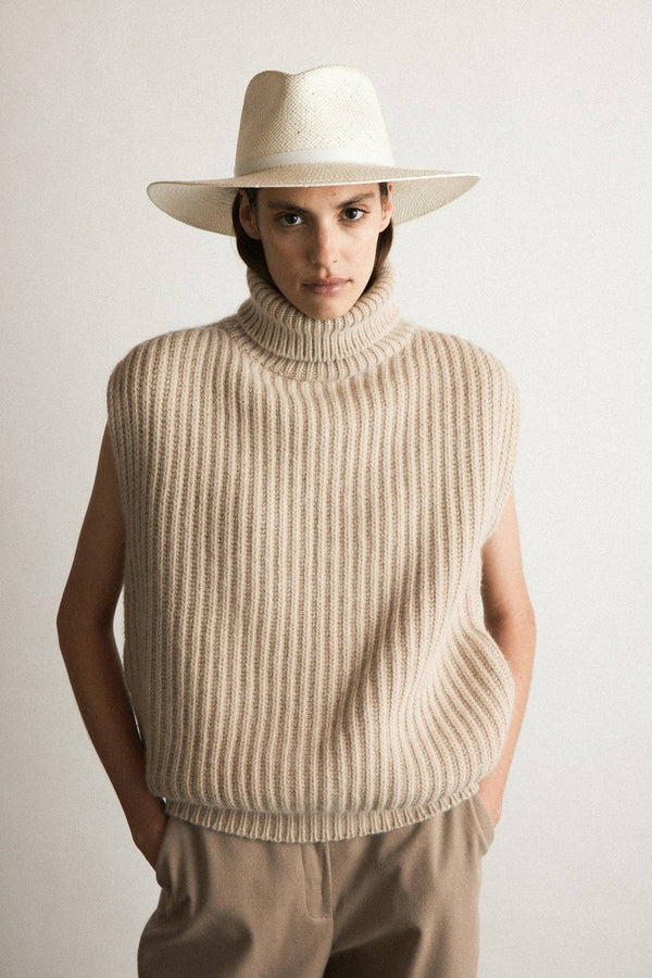 Sherman Hat  Janessa Leoné   