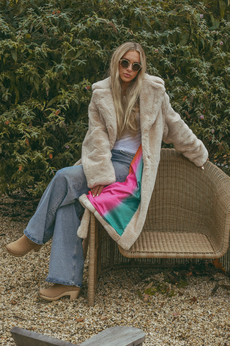Mona Coat Apparel & Accessories Apparis   