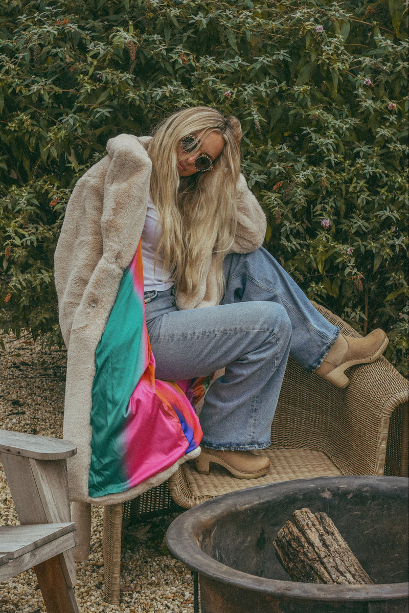Mona Coat Apparel & Accessories Apparis   